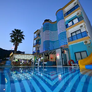 Апартаменты Marti Luxury Residence And Villas