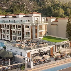 Отель The Ivy